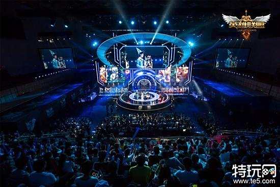 灵巧和极具 灵巧和极具