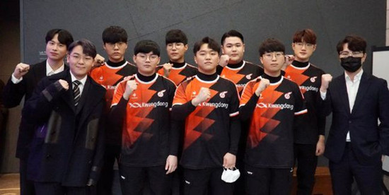 的历史交锋 的历史交锋