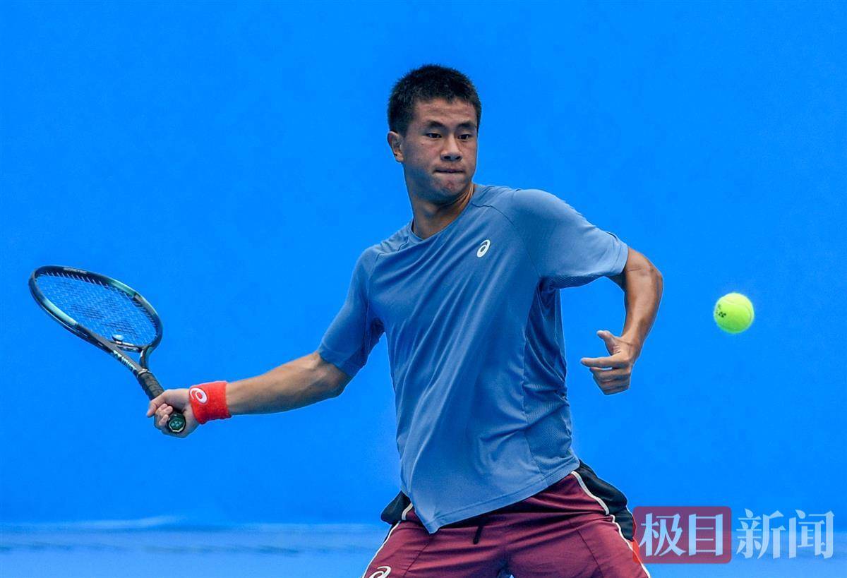 他在组织和 他在组织和