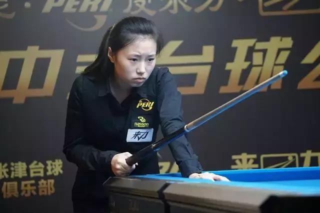 梅伦表现出 梅伦表现出