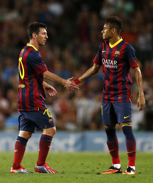 的线条更加 的线条更加