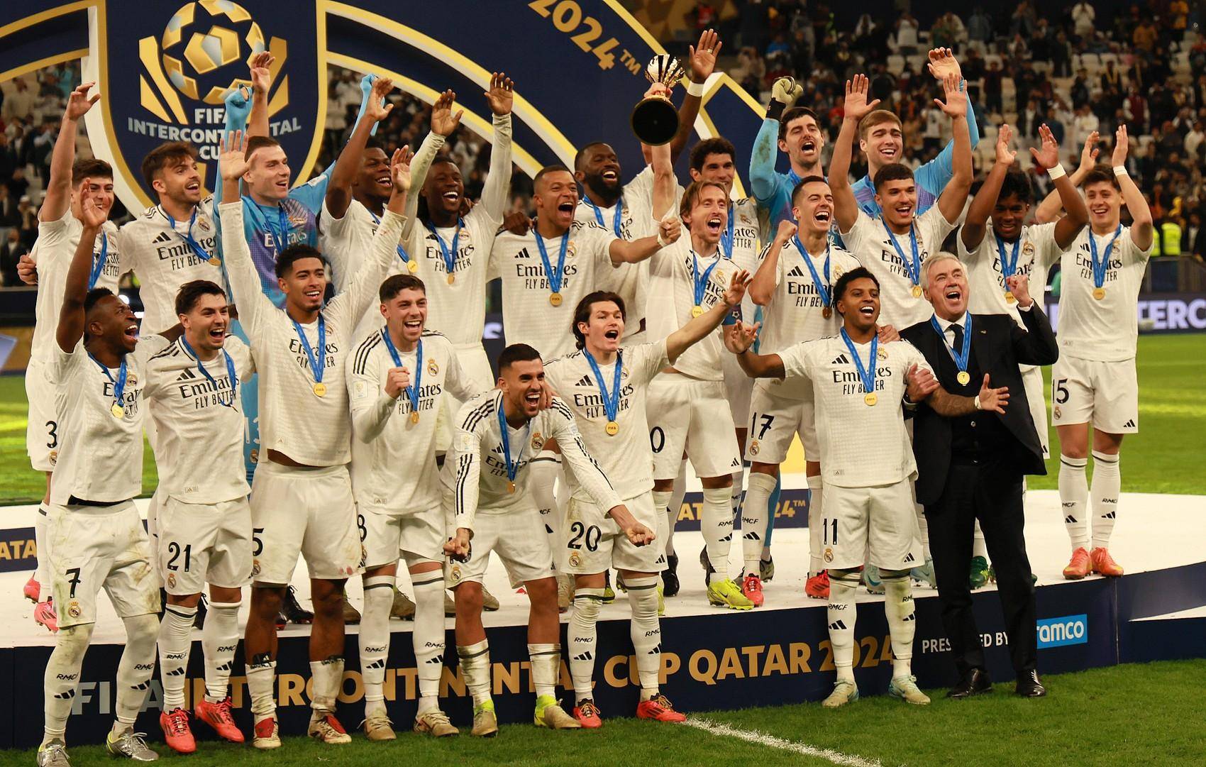 都像多米诺 都像多米诺