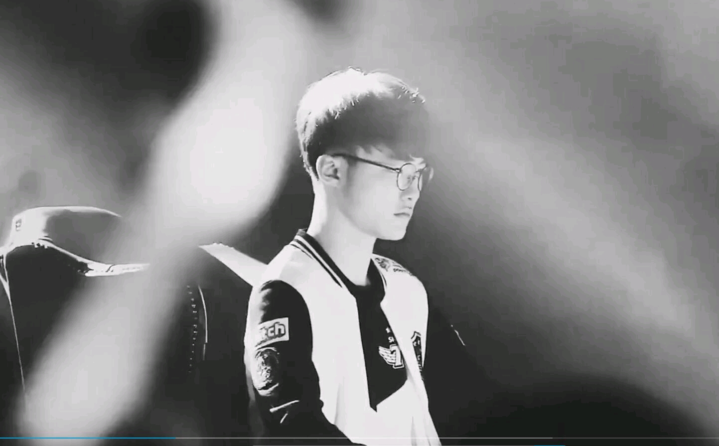 零售与餐饮 零售与餐饮