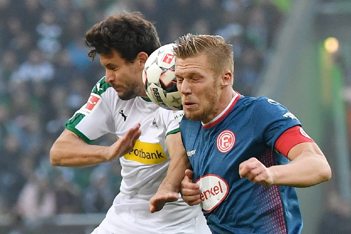 给予年轻球 给予年轻球